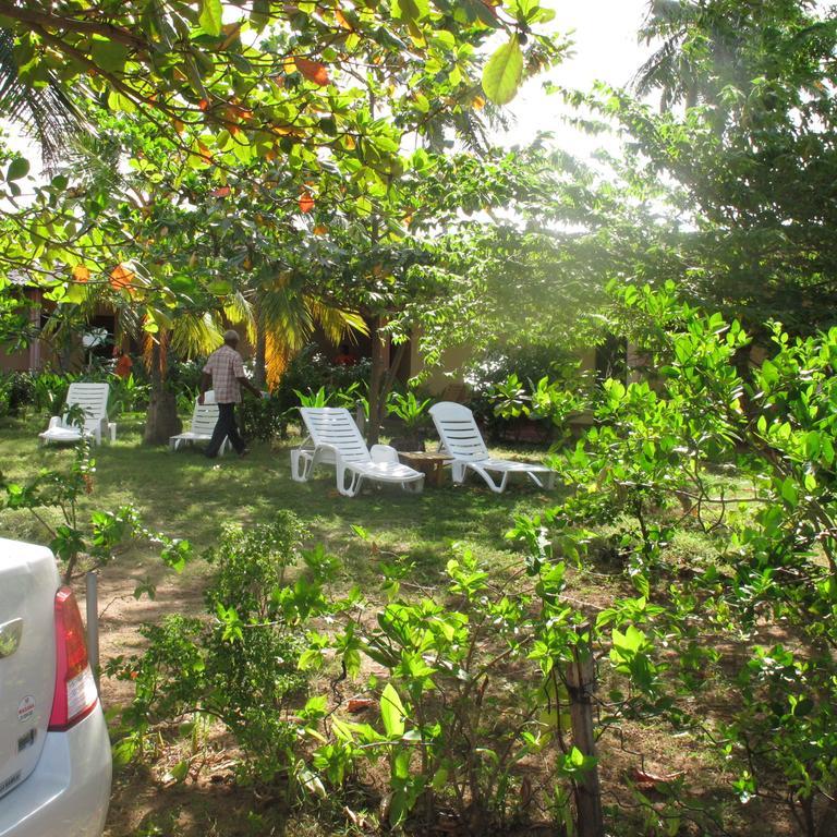 Shahira Hotel Nilaveli Cameră foto